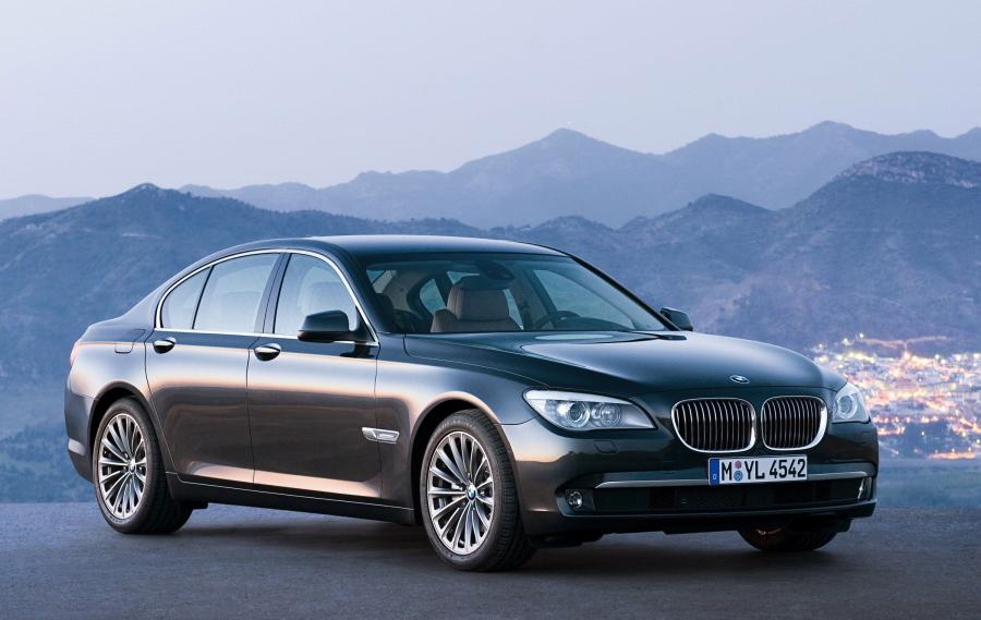  BMW 7-Series 2009 года  (фото 136 из 167)